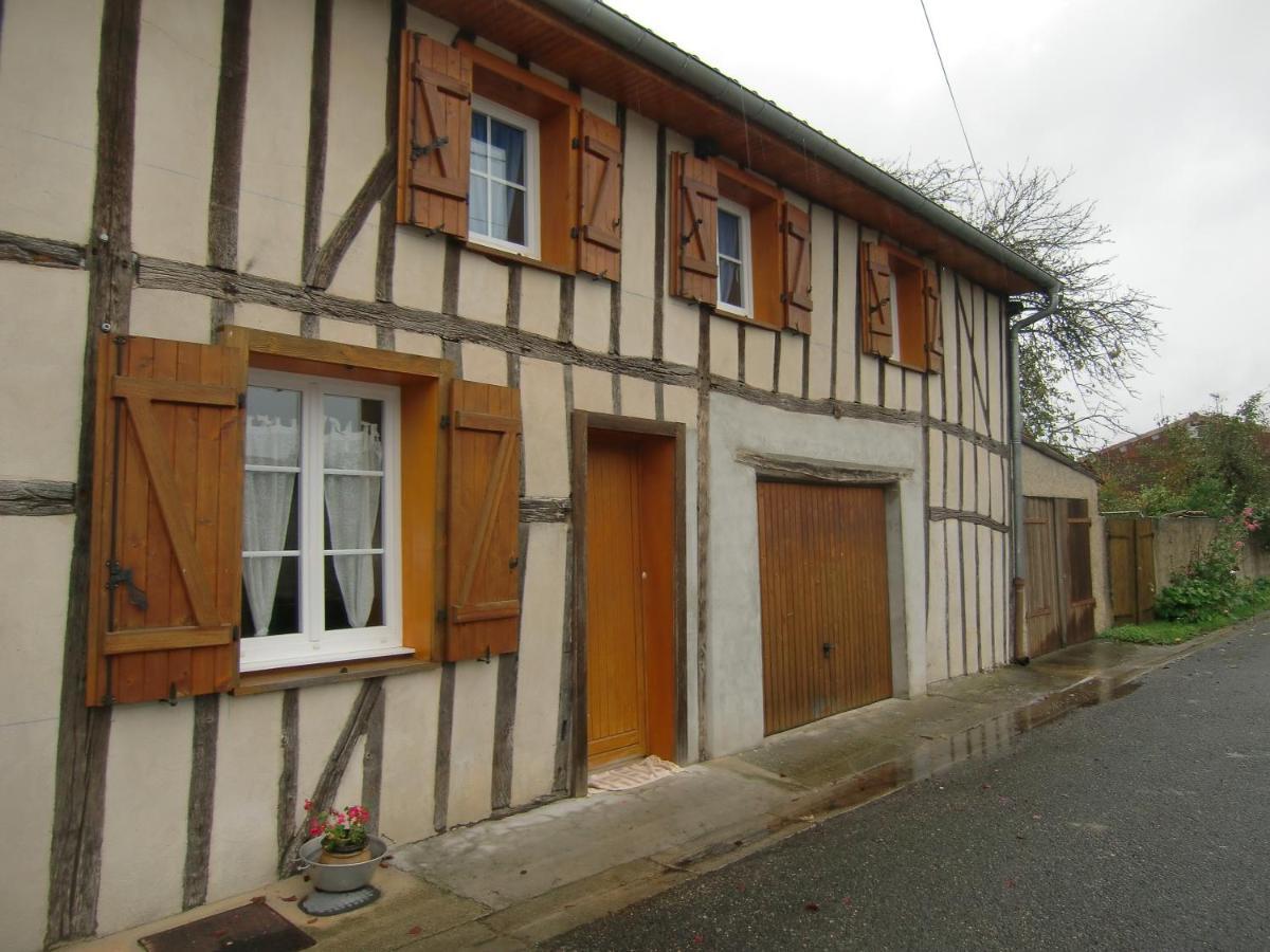 Vila Le Bois Flotte Arrigny Pokoj fotografie